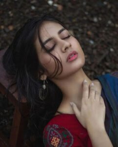 নিলু